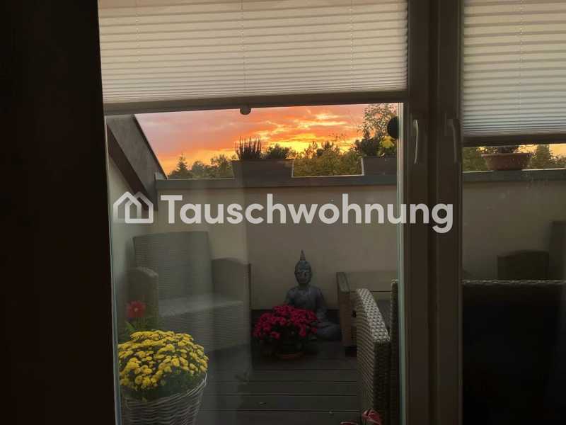 Tauschwohnung: Dachgeschoss mit kleiner Terrasse und viel Sonne