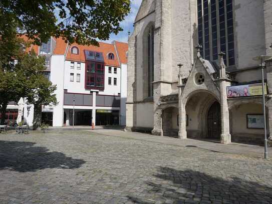 Zentrale Dachgeschosswohnung/Studio im Herzen von Braunschweig