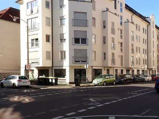 2 Zimmer, Küche, Bad, Balkon, Tiefgaragenstellplatz, Fahrstuhl