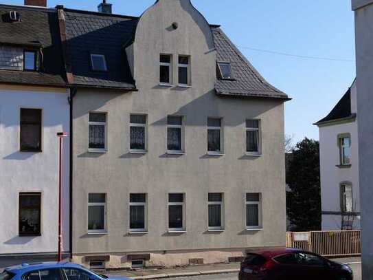 Geräumige 2-Zimmer-Wohnung mit Garage und ruhiger Lage!
