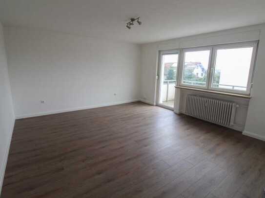 Attraktive 2 Zimmerwohnung mit Balkon und Stellplatz in Linden zu vermieten