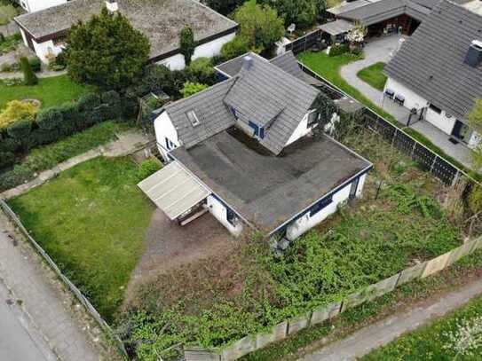 Meiendorf. PREIS !!! Attraktives Grundstück mit Altbestand für Ihr Traumhaus in begehrter Lage