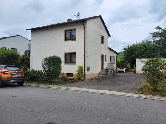 Freundliches 6-Zimmer-Einfamilienhaus in Oestrich-Winkel