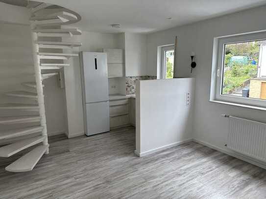 Exklusive, sanierte 2-Raum-Maisonette-Wohnung mit gehobener Innenausstattung in Andernach