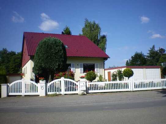 Gepflegtes Zweifamilienhaus