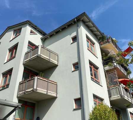 Ihr Investment in Wachwitz - 2-Raumwohnung - Südwestbalkon und Stellplatz - in Elbnähe