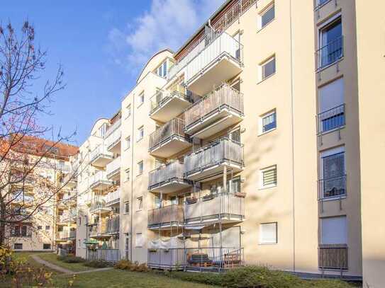 +++ 2-Raumwohnung mit Balkon und TG-Stellplatz in Dresden-Striesen +++