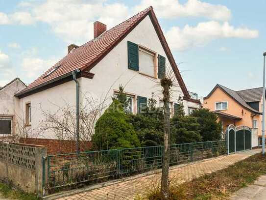 Erkunden Sie Ihren Rückzugsort: Freistehendes EFH mit großem Grundstück, Garten & viel Potenzial