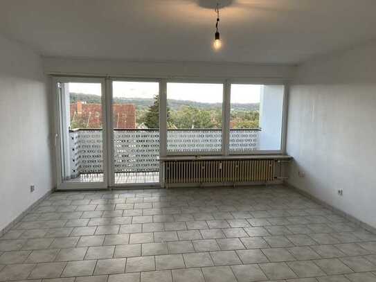 St.Arnual - 3 Zimmer mit EBK und Balkon in Saarbrücken