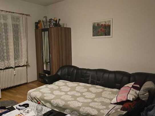 Attraktive Wohnung mit zwei Zimmern in Wiesbaden