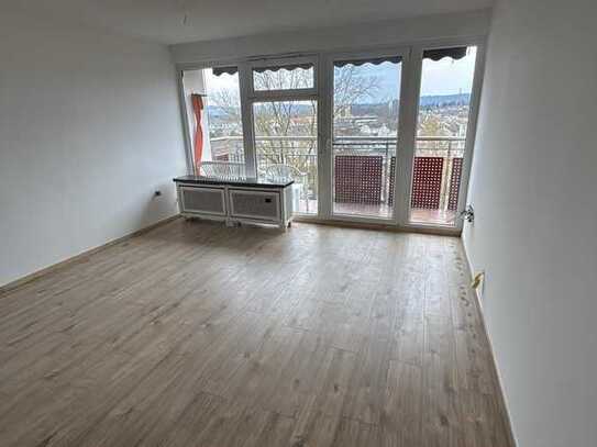 Erstbezug nach Sanierung mit Balkon: attraktive 2-Zimmer-Wohnung in Neuwied