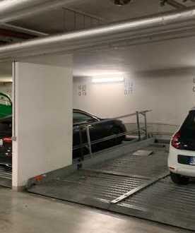 Duplex Parkplatz an der Universitätsstraße