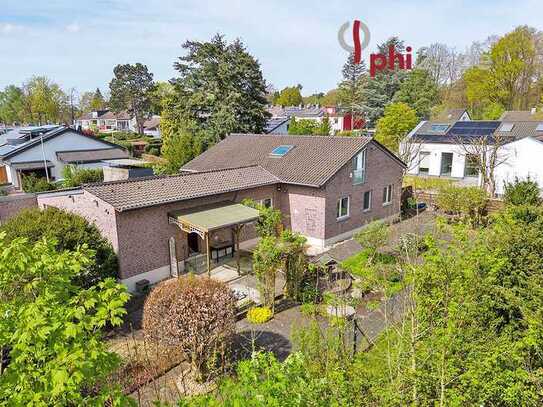 PHI AACHEN - Freistehender Wohntraum mit Garage und schönem Garten in Waldrandlage von Aachen-Brand!