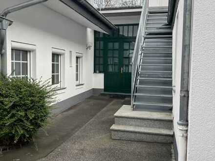 Geschmackvolle 3-Raum-Terrassenwohnung mit Balkon und Einbauküche in Bergheim