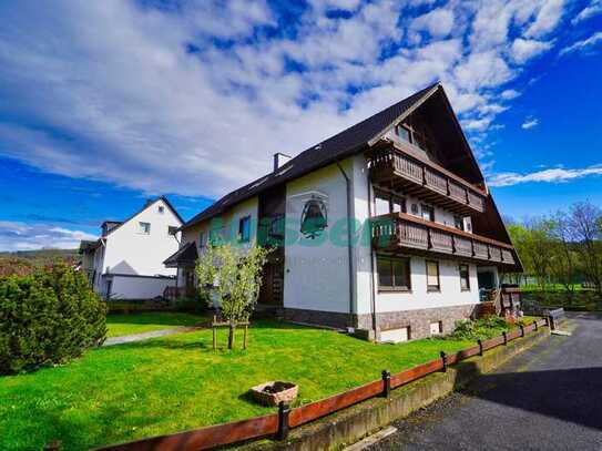 Mehrfamilienhaus in feiner Zimmermannsarbeit in Heimersheim