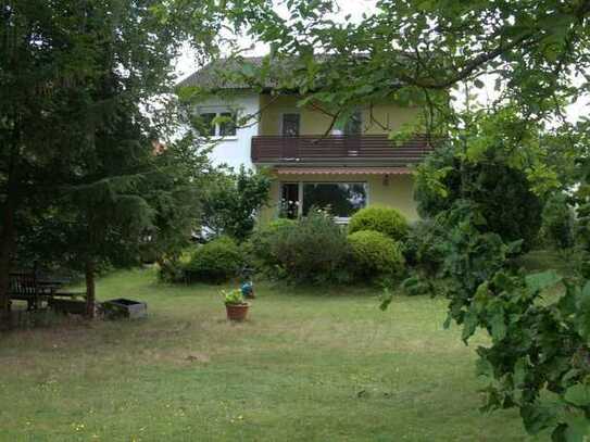 Günstiges, gepflegtes 6-Zimmer-Einfamilienhaus in Uttenreuth