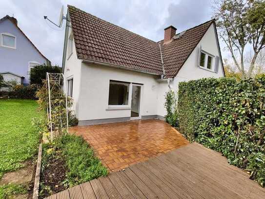 Charmantes Einfamilienhaus mit großem Garten in guter Lage.