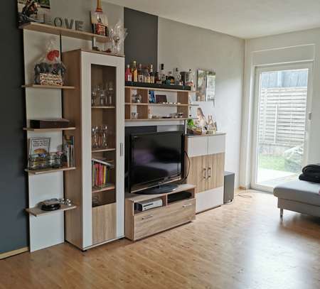 Helle, gemütliche 3-Zimmer-Wohnung mit Terrasse, Garten, Gartenhaus, Garage