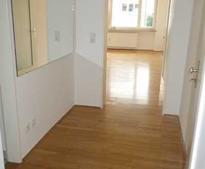 Gepflegte 3-Zimmer-Wohnung mit Balkon und EBK in Bamberg