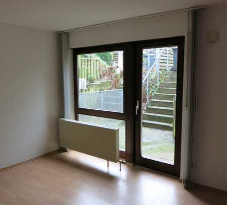 1-Zimmer Einliegerwohnung mit Terrasse; ab 02/25 oder früher