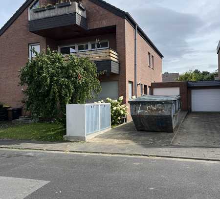 Geschmackvolle 5-Raum-Wohnung mit luxuriöser Innenausstattung in Bergheim Zieverich