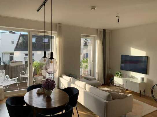 Neuwertige 2-Zimmer-Wohnung mit Balkon und Einbauküche in Hoheluft-Ost, Hamburg