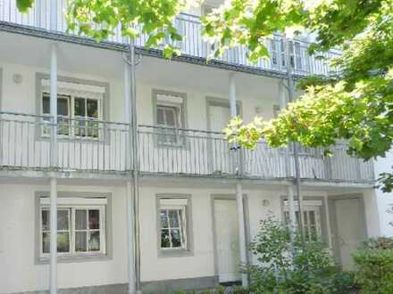 Schöne 3,5-Zimmer-Maisonette-Wohnung mit Balkon und EBK in Aystetten