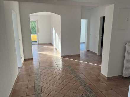 3-Zimmerwohnung mit 2 Balkonen im Herzen von DO-Wellinghofen