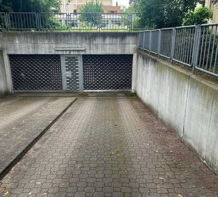 Tiefgaragenstellplatz in zentraler Lage von Ettlingen zu verkaufen!