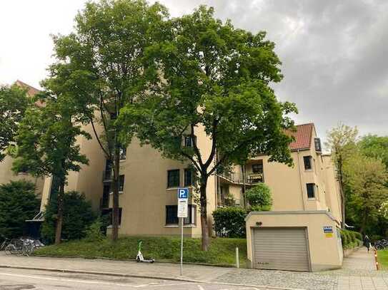 "Herrliche und lichtdurchflutete 3-Zimmer-Wohnung in Thalkirchen..."