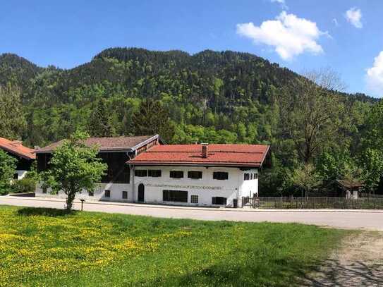 Schönes Bauernhaus mit großem Stadl und tollem Garten