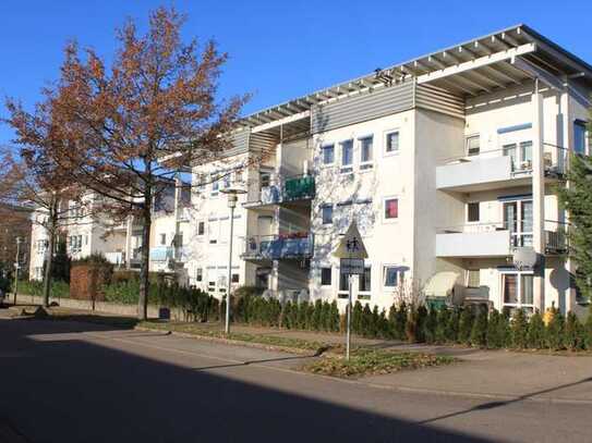 Helle 3-Zimmer-Wohnung im 1. OG mit Balkon