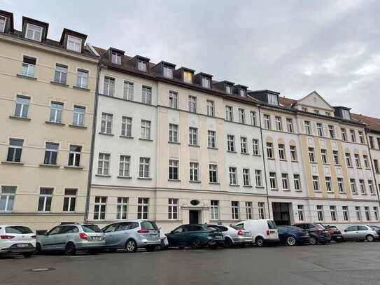 3 Zimmer Dachgeschosswohnung mit großer Dachterrasse