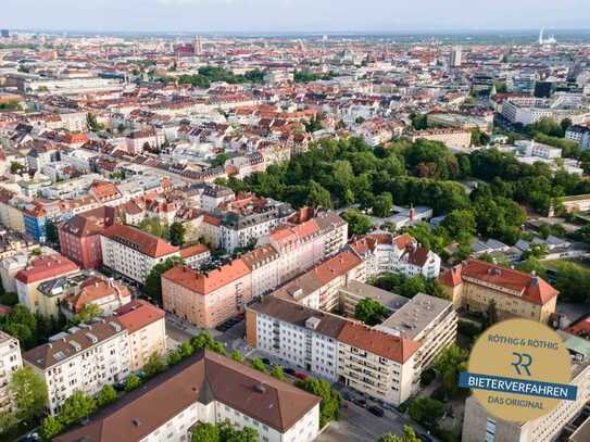 Bestlage Maxvorstadt - einmalige Gelegenheit! Renovierungsbedürftige 4-Zi.-Whg. mit zwei Balkonen.