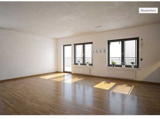 Provisionsfrei Etagenwohnung in 10789 Berlin, Eislebener Str.