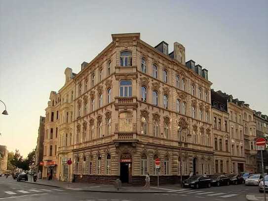 1-Zimmerwohnung mit Wohnküche & Terrasse - moderner Altbaucharme