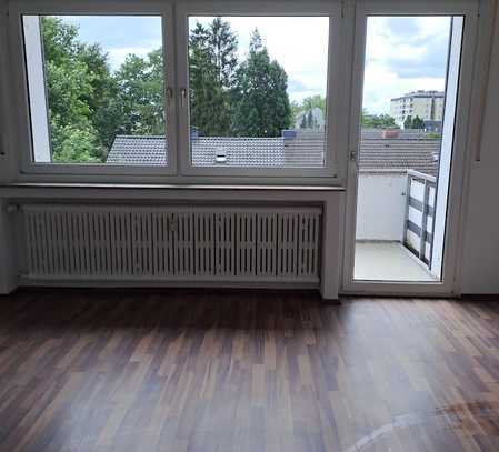 1,5 Zimmer mit Balkon im Süden von Duisburg!