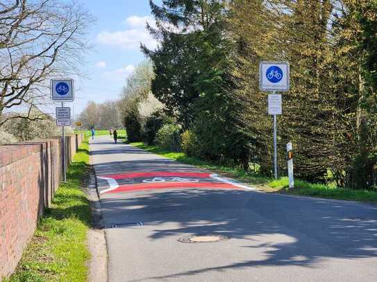 Grundstück mit unverbaubarem Blick auf Naturschutzgebiet für MFH oder Villen