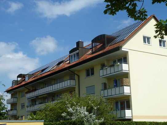 Schöne 2-Zimmer-Wohnung mit Dachterrasse in Karlsfeld