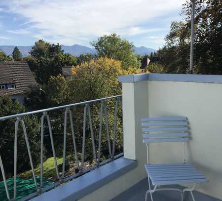 Ruhige Wohnung im Villenviertel mit 2 Bergblick Balkonterrassen