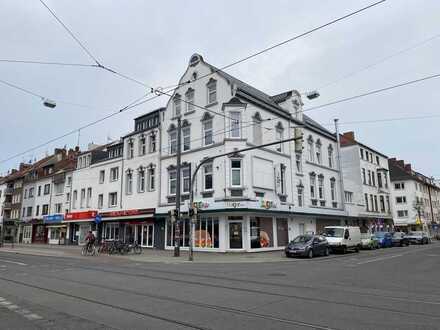 Schöne Dachgeschosswohnung in der Neustadt mit Einbauküche