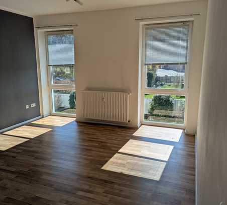 Lichtdurchflutete 4-Zimmer im 1. OG