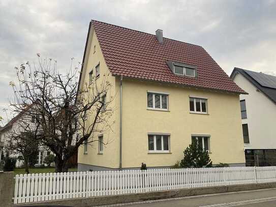 3-Familienhaus für Familie oder Kapitalanlage, stadtnahe ruhige Lage