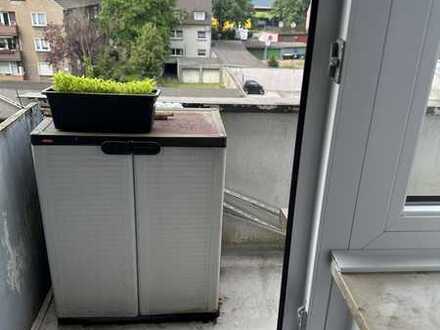 Seltene Gelegenheit- Großzügige 4-Zimmerwohnung mit Balkon und Garage