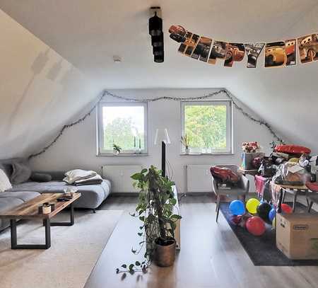 Schöne Dachgeschosswohnung in Schönefeld