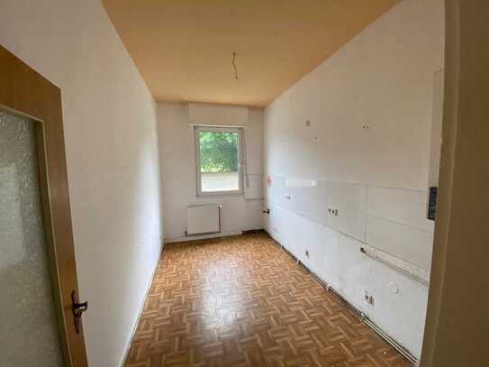 2-Zimmer-Wohnung in zentraler Lage mit Balkon und Potenzial