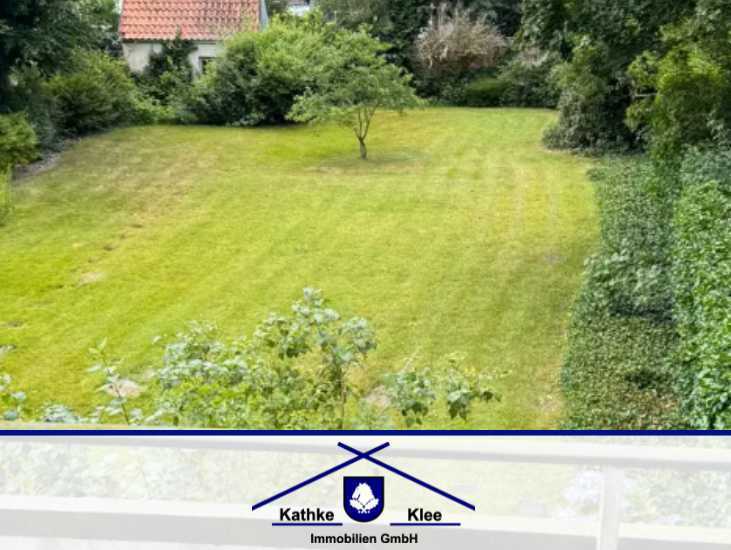 Helle, ruhige 3-Zimmerwohnung im 1. Obergeschoss nahe Bürgerpark mit 2 Balkonen, Gemeinschaftsgarten