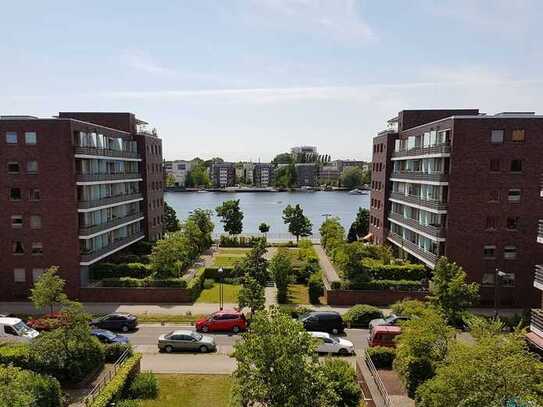 Möblierte Wohnung mit Loggia und Seeblick zunächst bis Dezember 2025