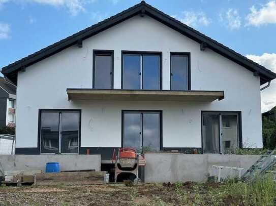 Freistehendes Haus / Villa in bester Wohnlage in Leichlingen