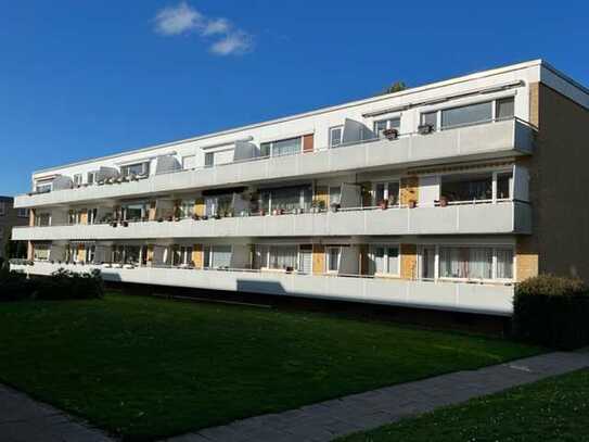 3-Zi-Wohnung mit großem Balkon, Keller und Stellplatz in zentraler Lage